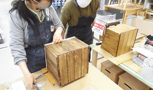 \ 買ってその場でDIY/